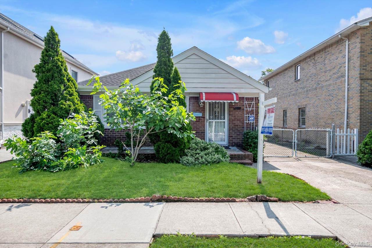 5011 175th Street - Photo 1