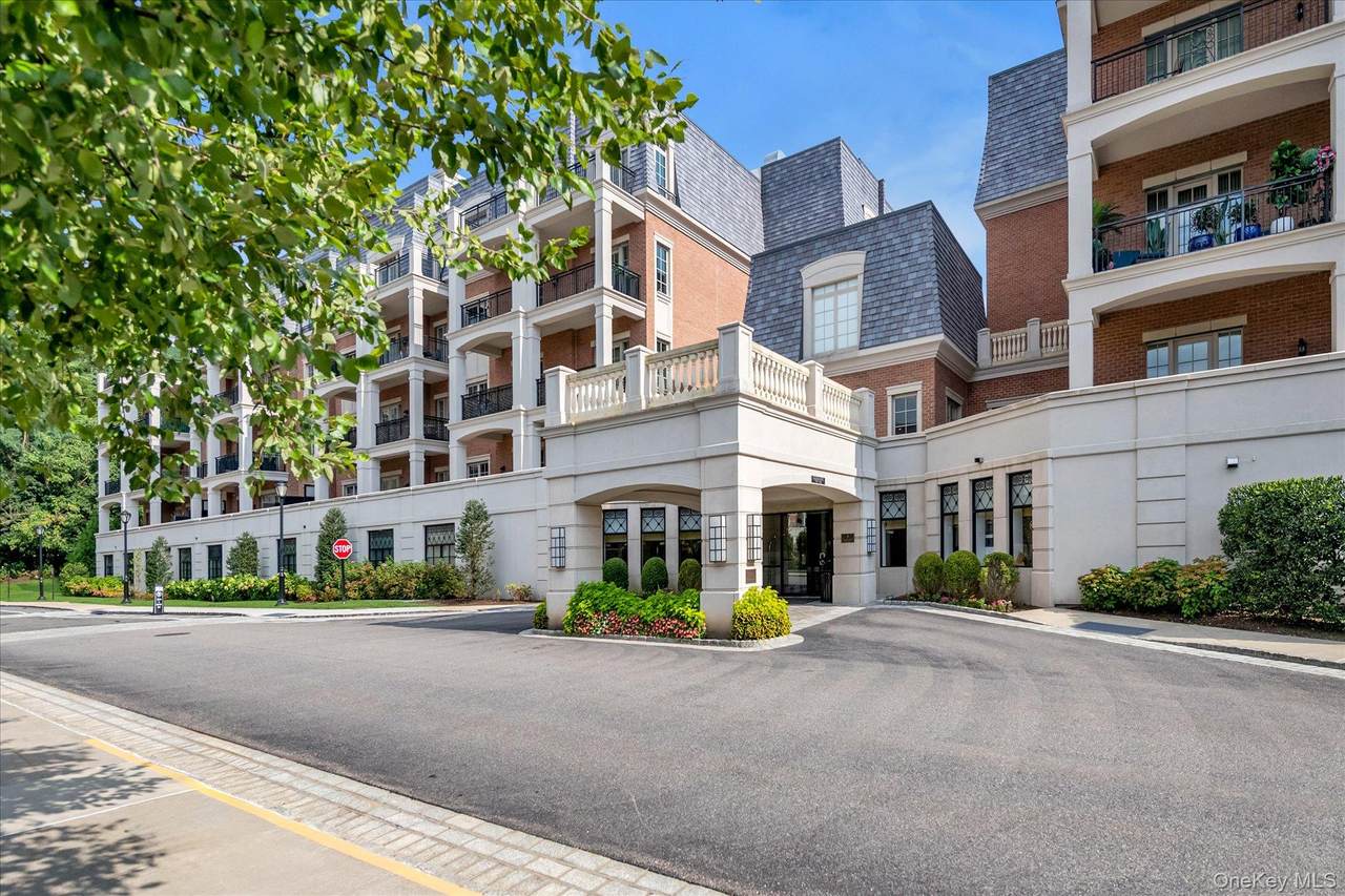 3000 Royal Court - Photo 1