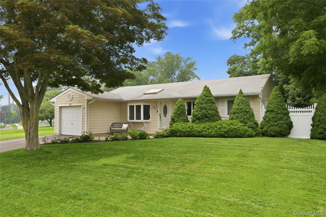 115 Argyle Avenue - Photo 1