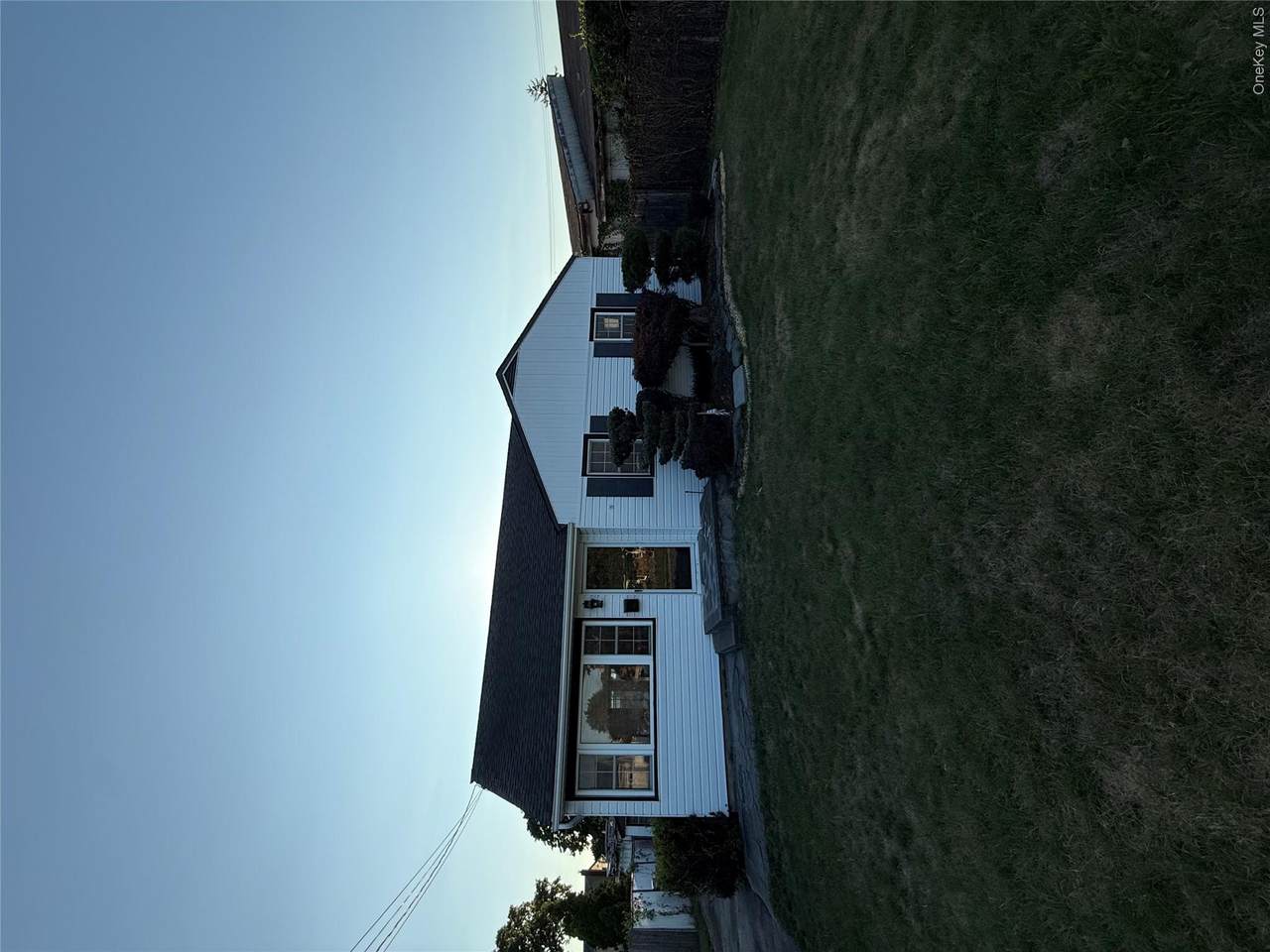 61 Wall - Photo 1