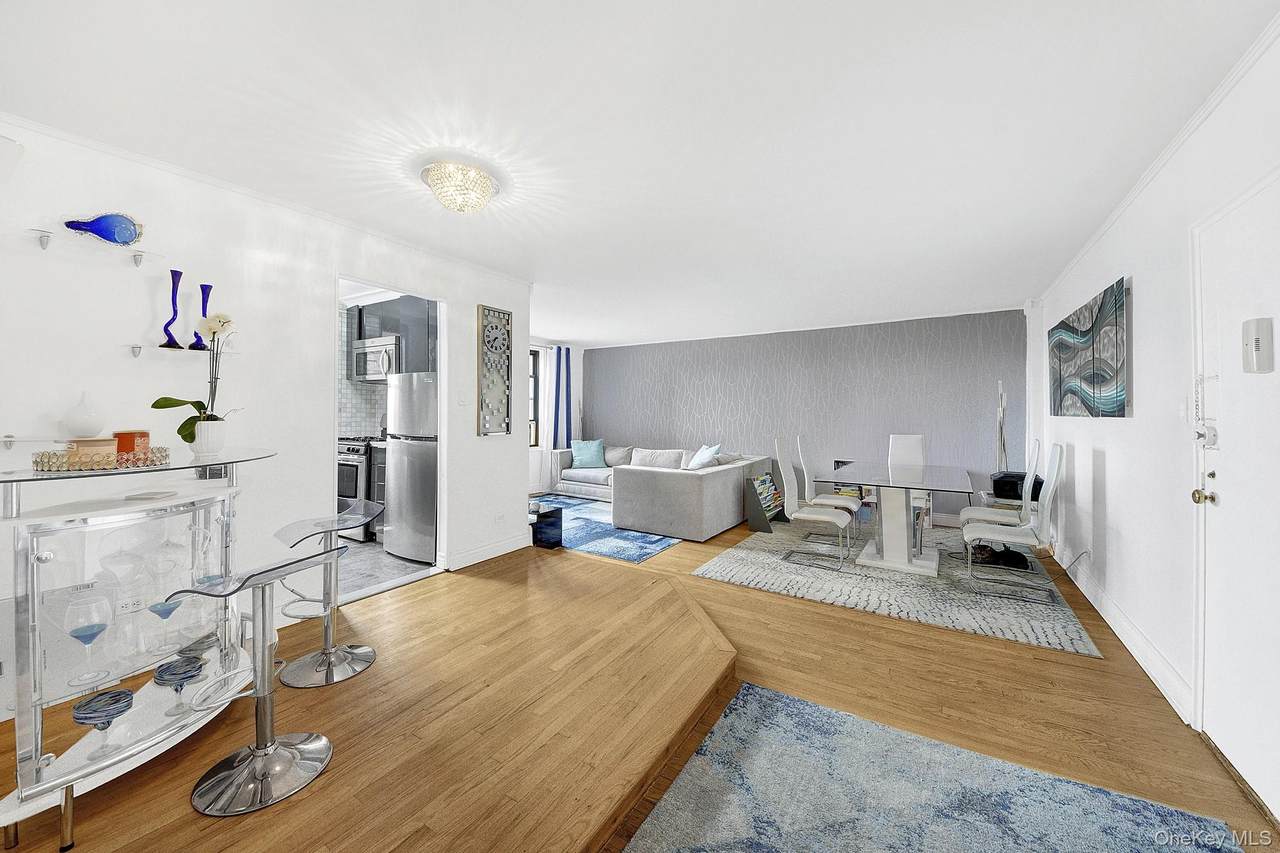 2550 Independence Avenue - Photo 1