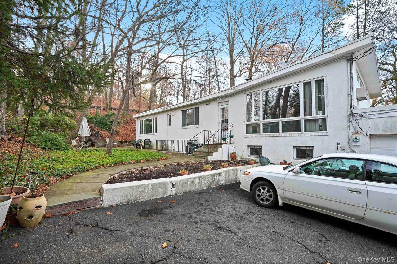 28 Sprain Valley Road - Photo 1