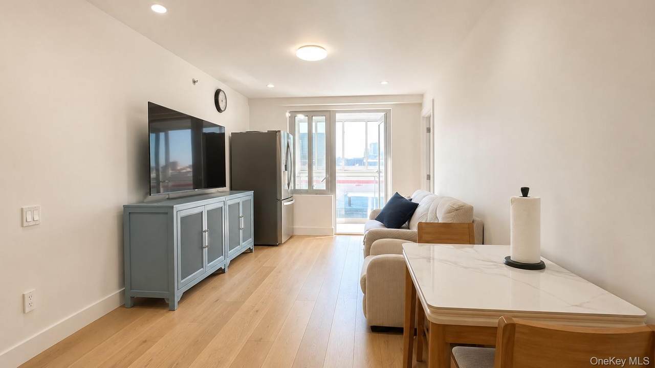 13119 Fowler Avenue - Photo 1
