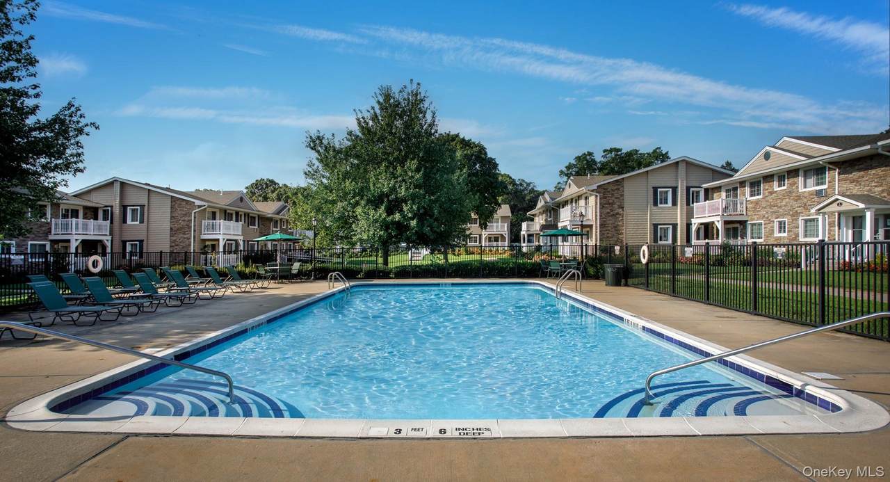 6 Williams Boulevard - Photo 1