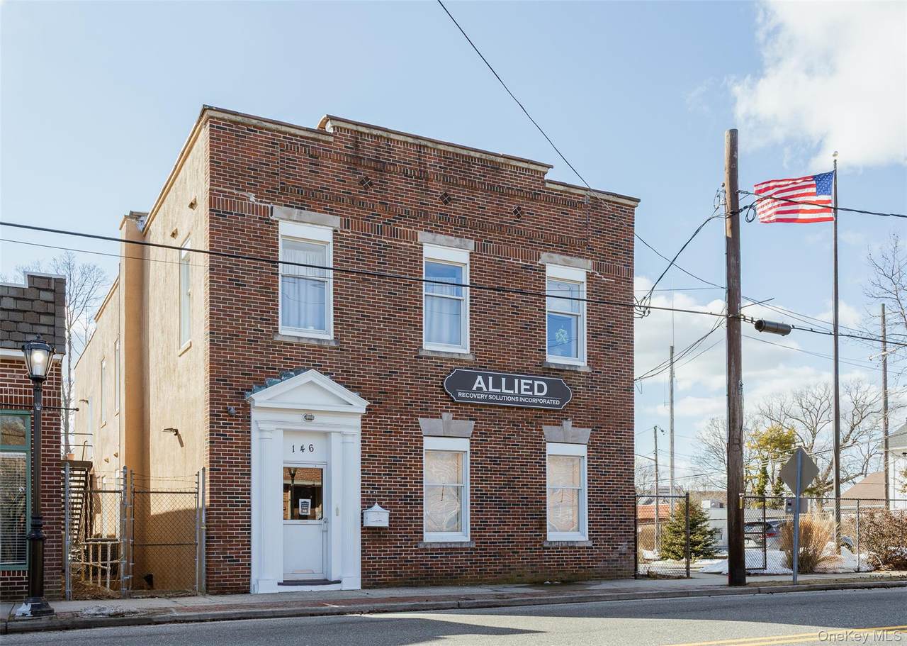 146 Railroad Avenue - Photo 1