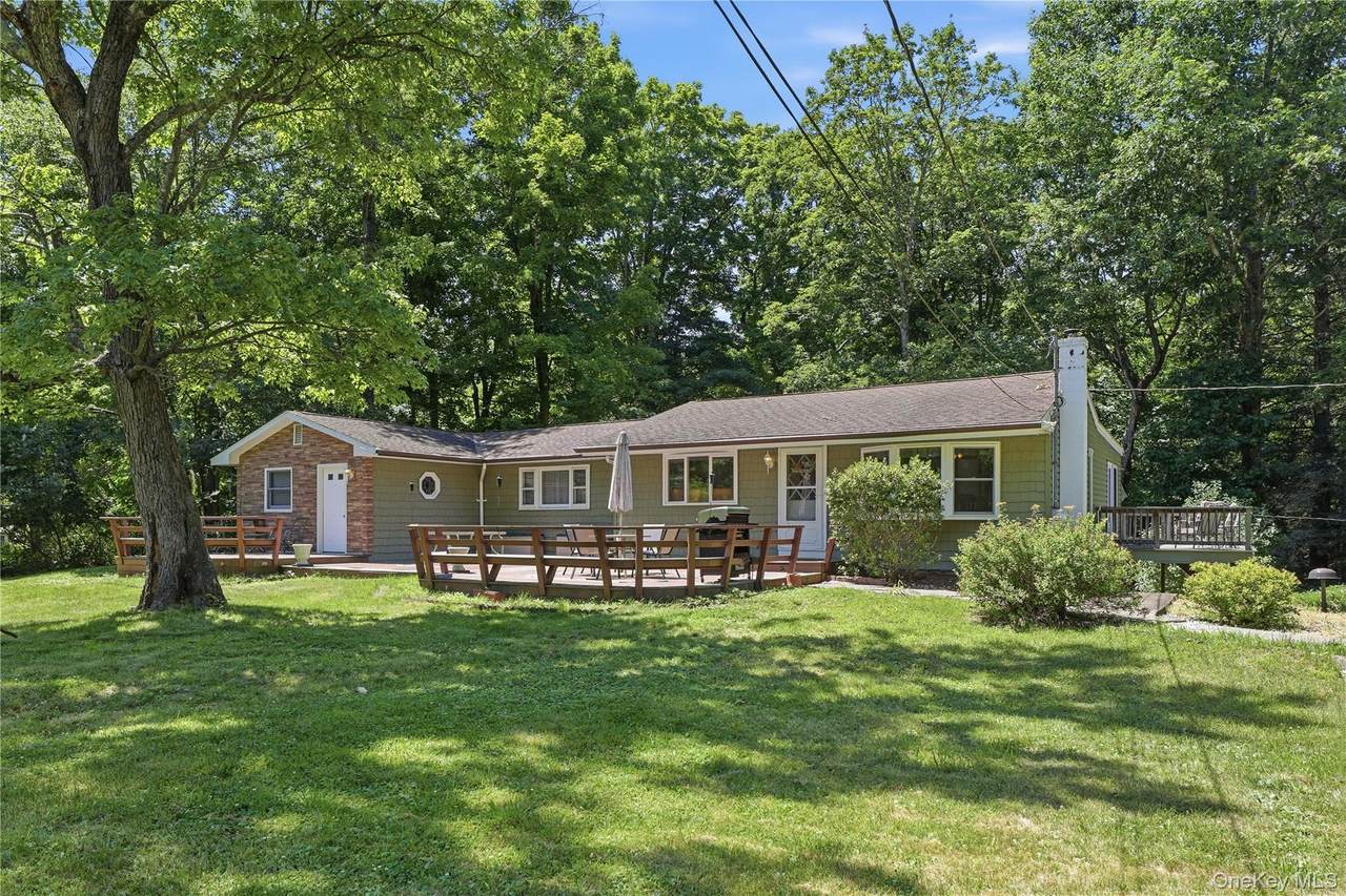 23 Leggett Road - Photo 1
