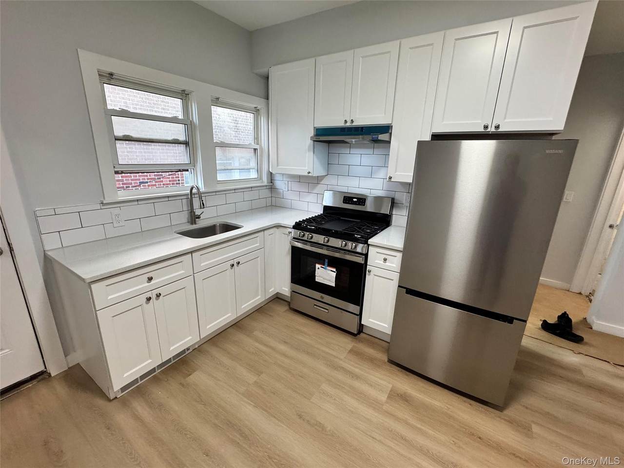 401 7th Avenue - Photo 1