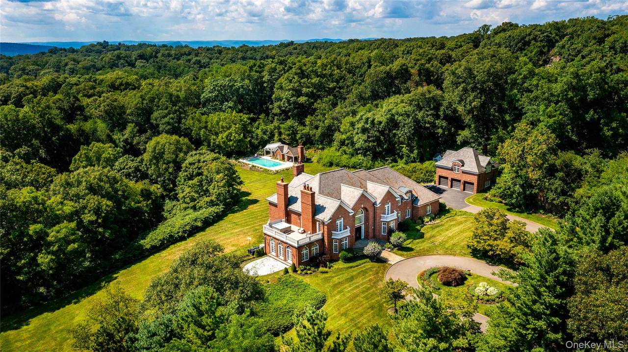 778 Sleepy Hollow Road - Photo 1