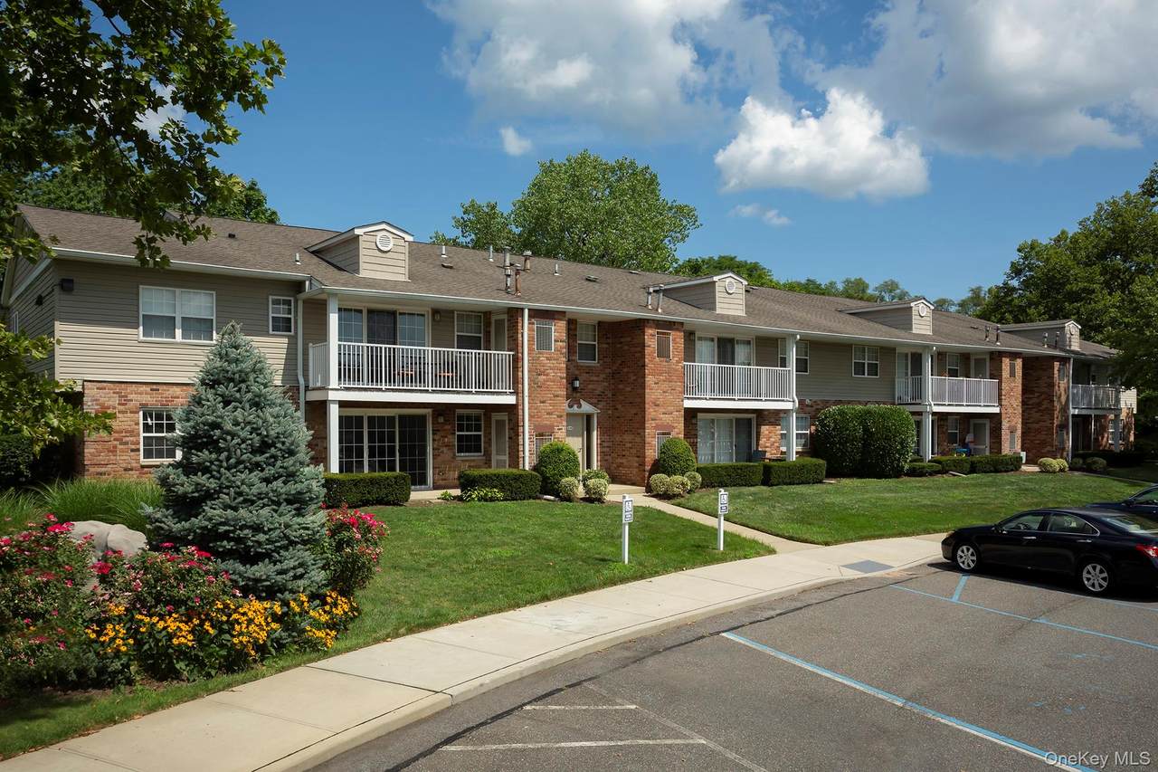 55 Westwood Drive - Photo 1