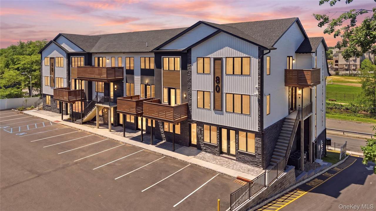 80 Memorial Park Drive - Photo 1