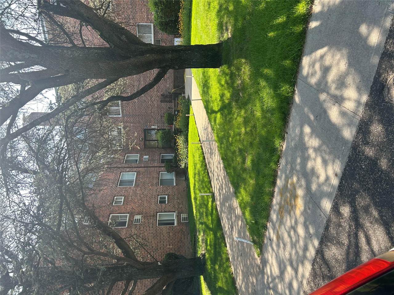 50-52 Gibson Boulevard - Photo 1