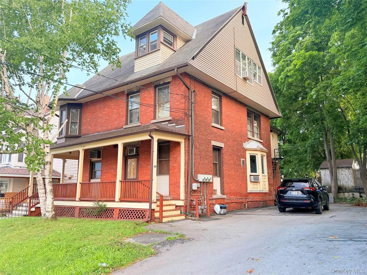 20 Roberts Street - Photo 1