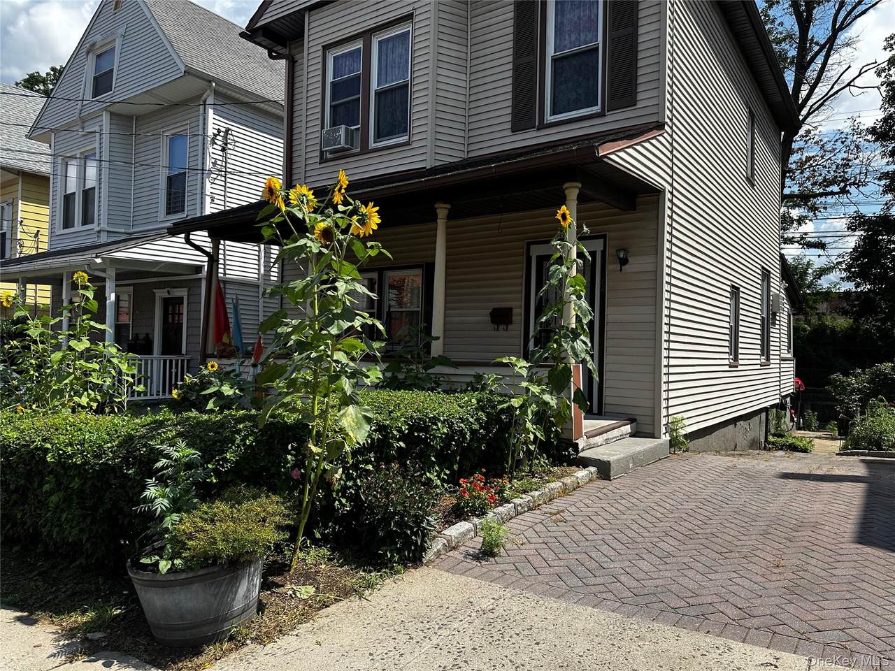 44 Claremont Place - Photo 1
