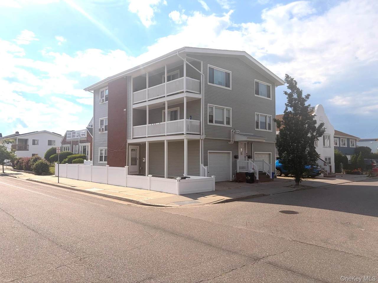 101 Harding Avenue - Photo 1