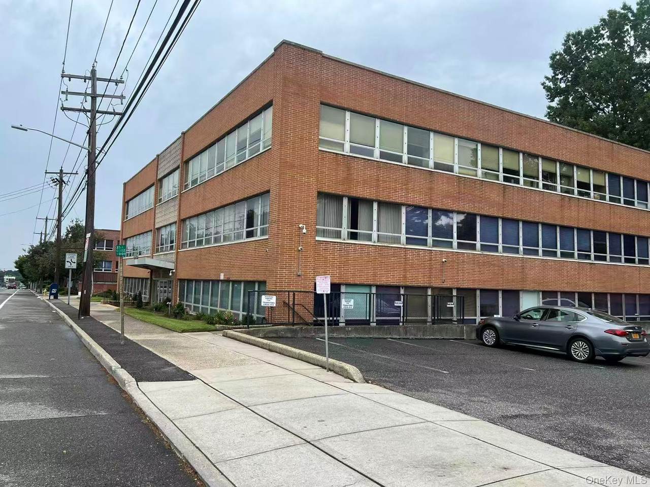 445 Northern Boulevard - Photo 1