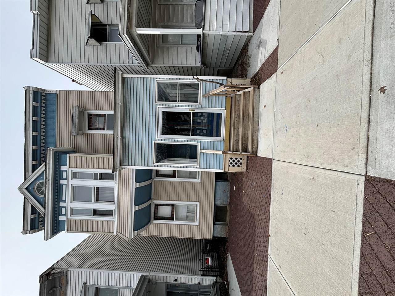 135 Fifth Avenue - Photo 1