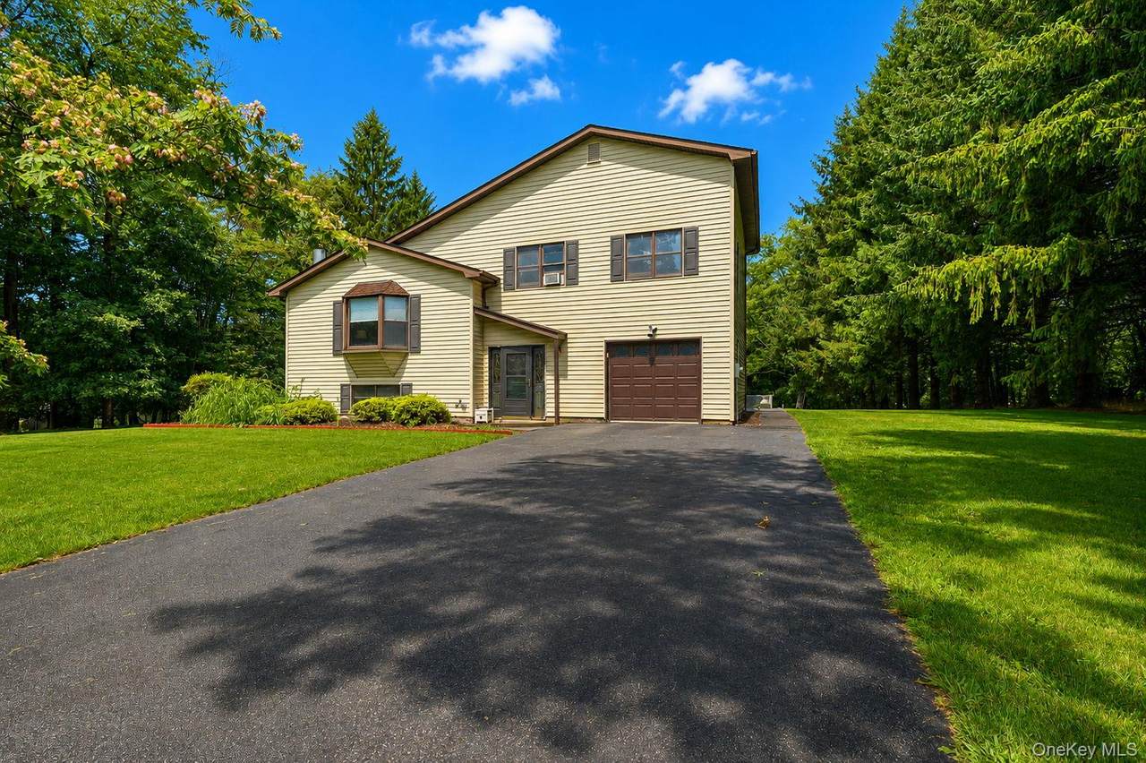 18 Hillside Road - Photo 1
