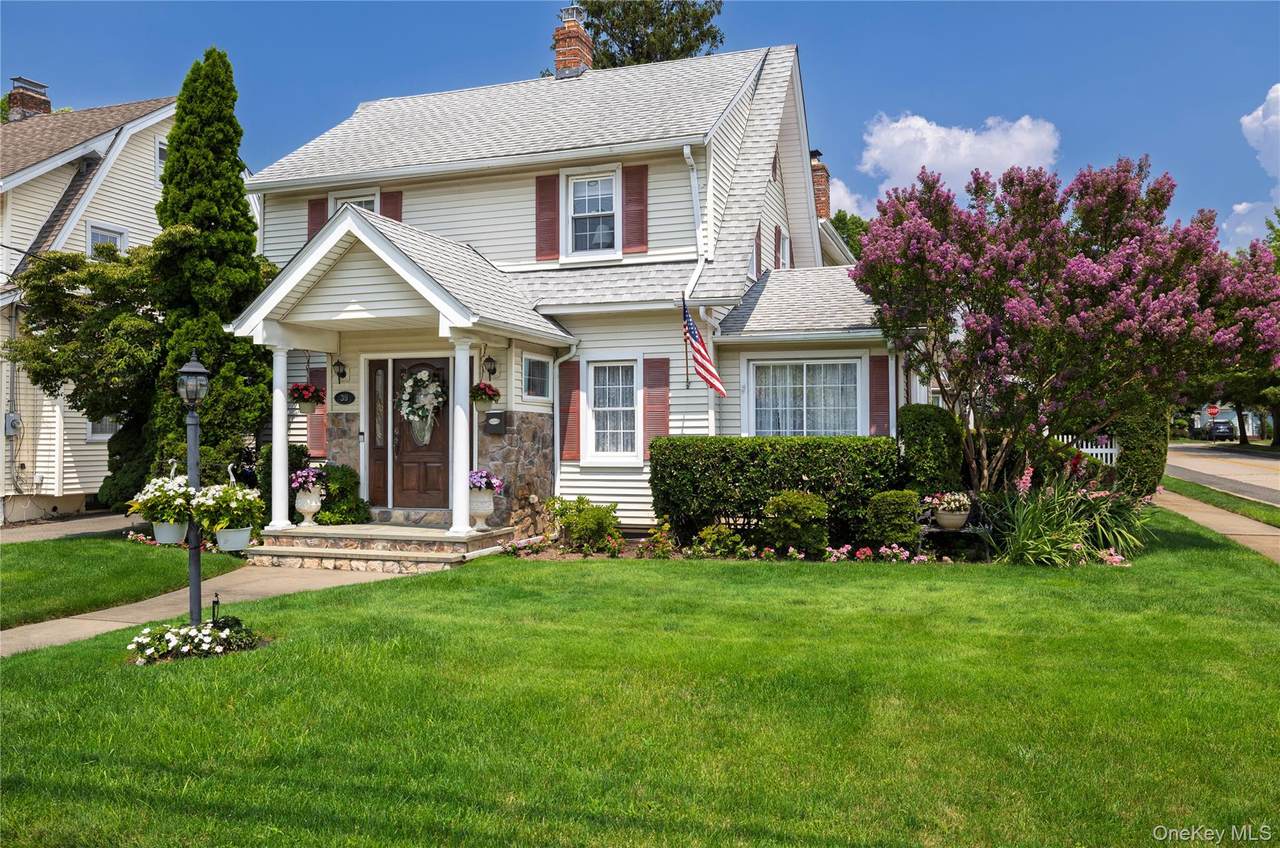 39 Princeton Street - Photo 1