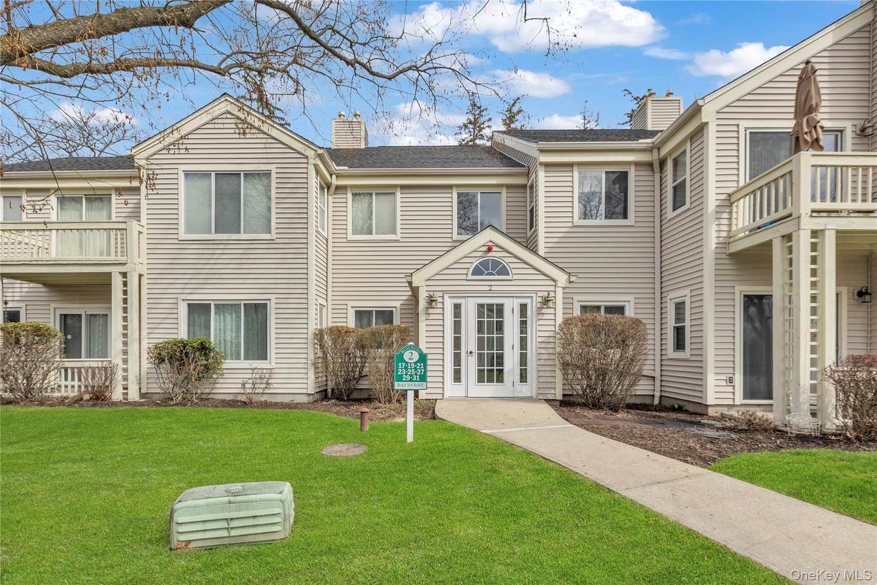 23 Bayberry Drive - Photo 1