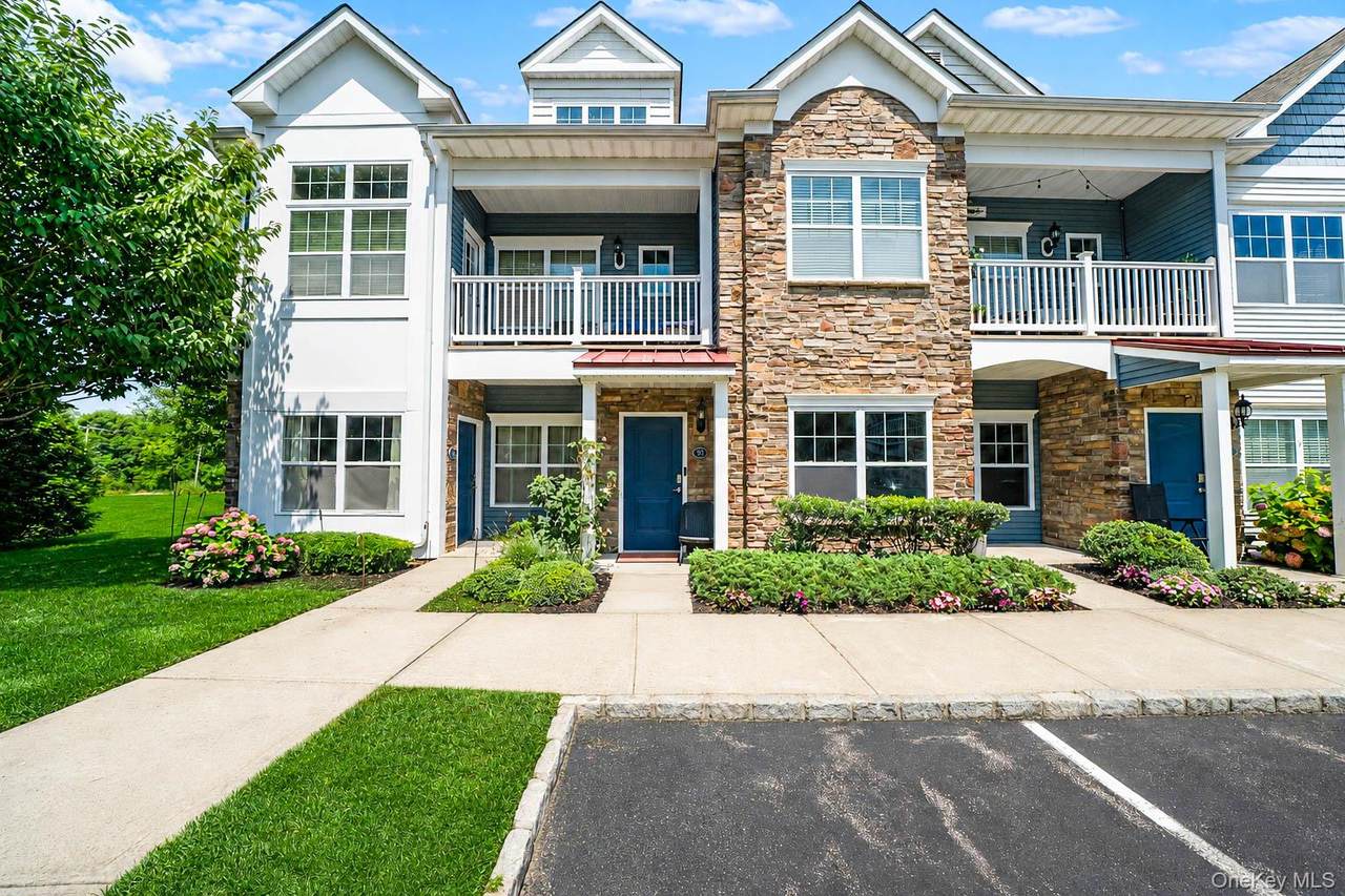 93 Millie Court - Photo 1