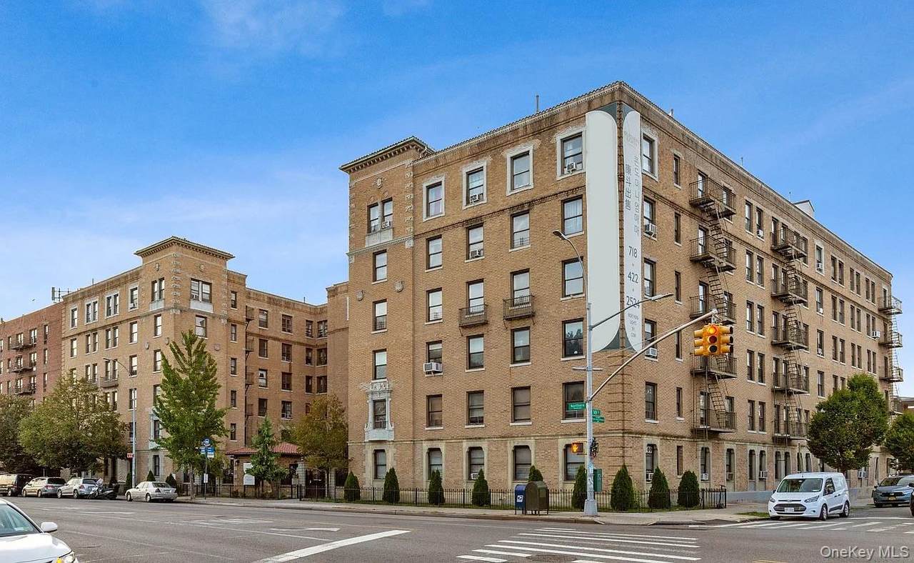 148-09 Northern Boulevard - Photo 1