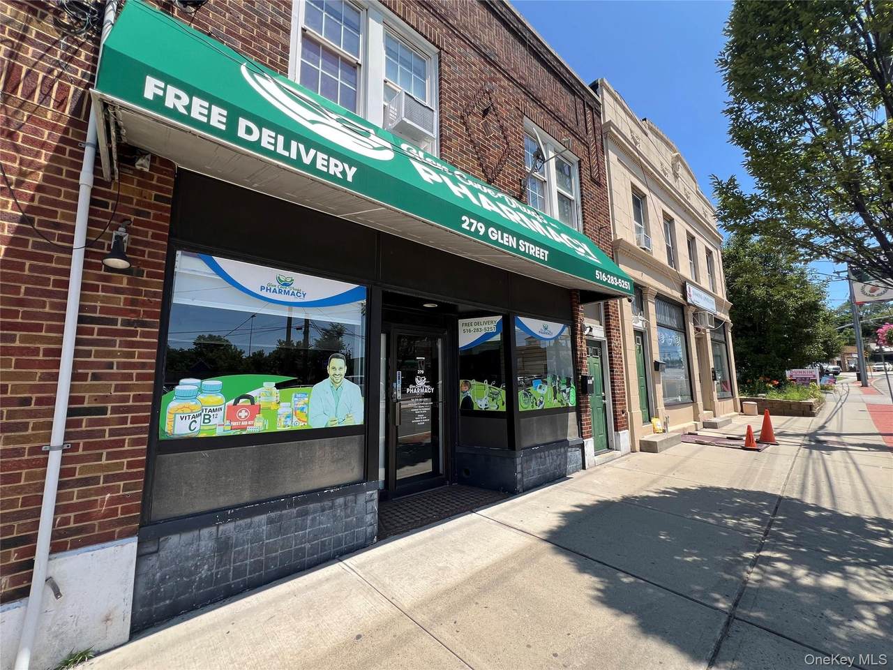 281 Glen Street - Photo 1