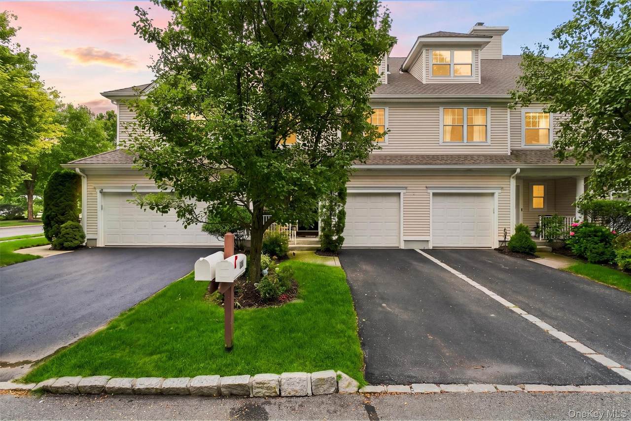 165 Underhill Lane - Photo 1