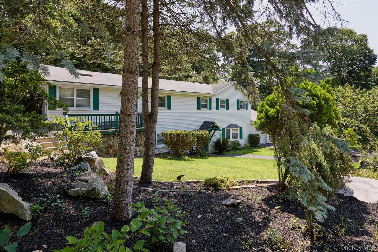 140 Nardin Road - Photo 1