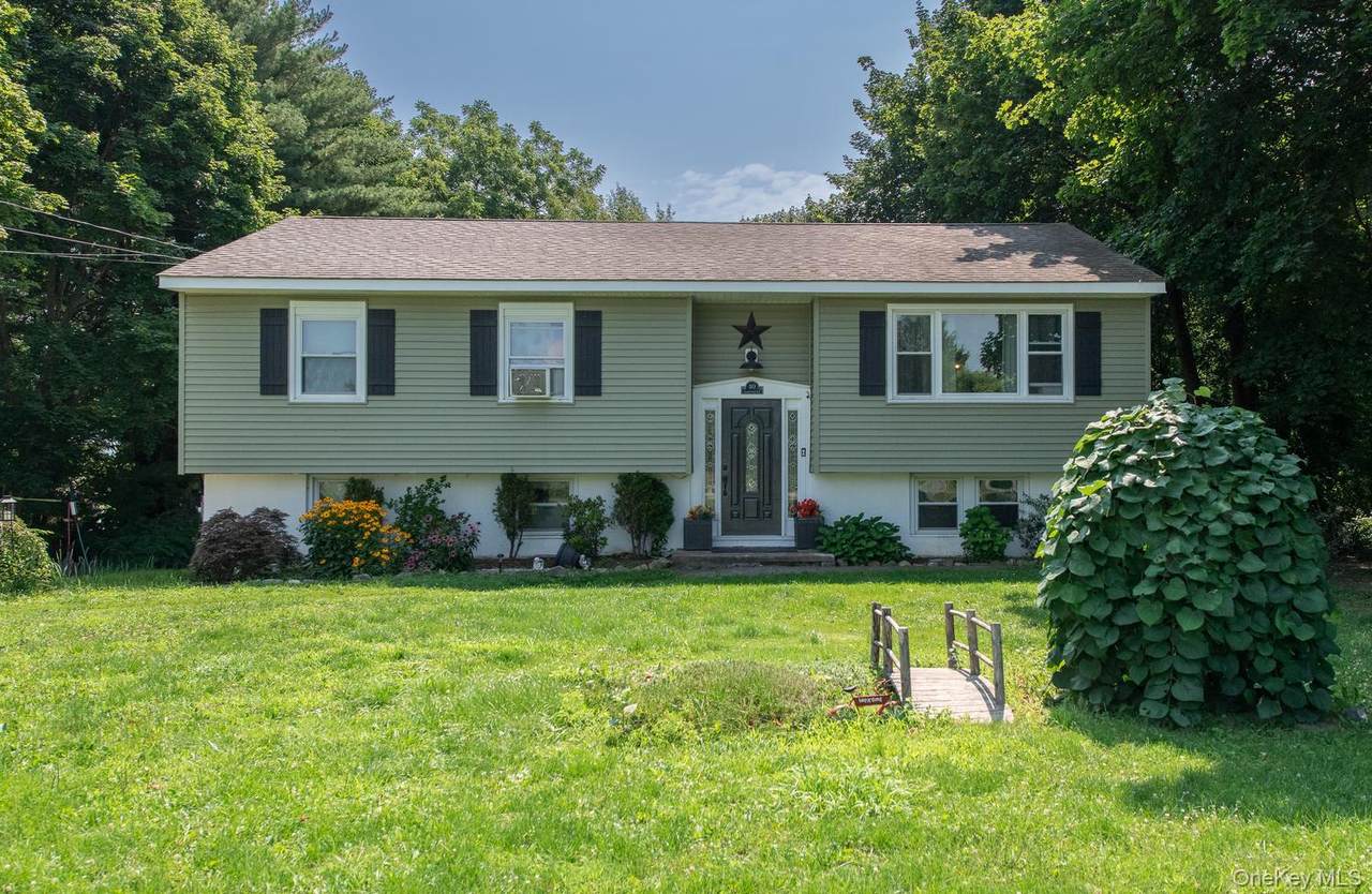10 Lakeview Court - Photo 1