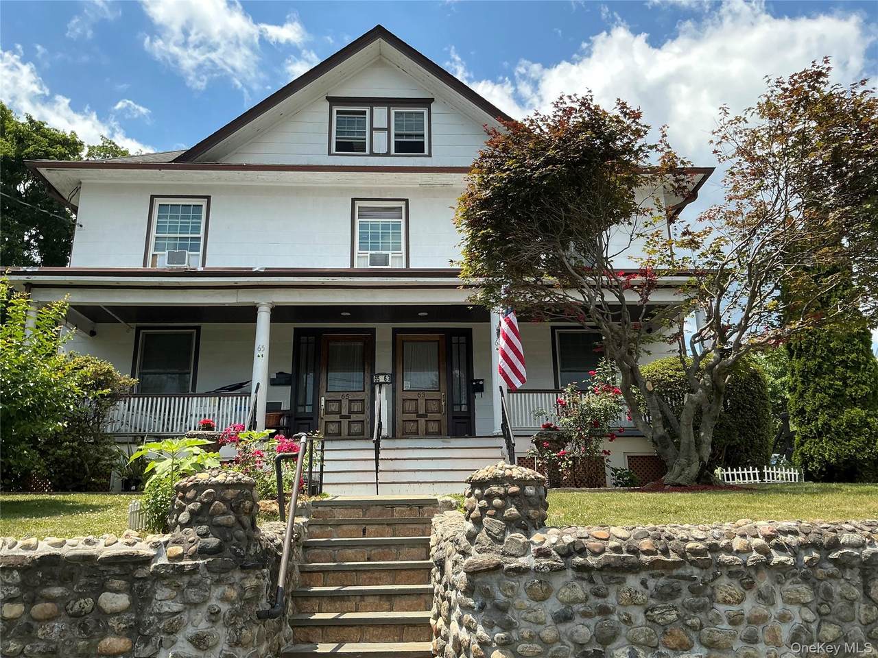 63 Harding Avenue - Photo 1