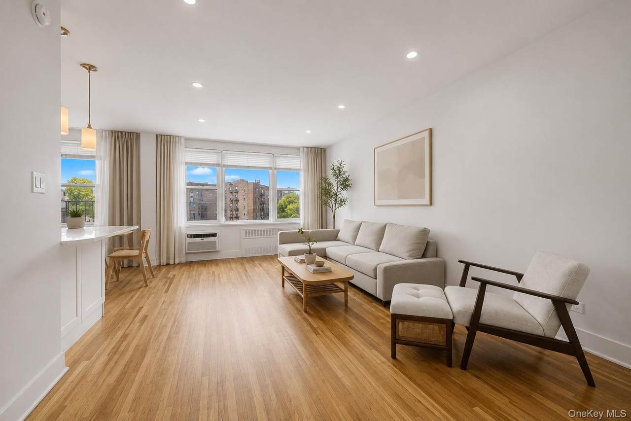 91 Van Cortlandt Avenue - Photo 1