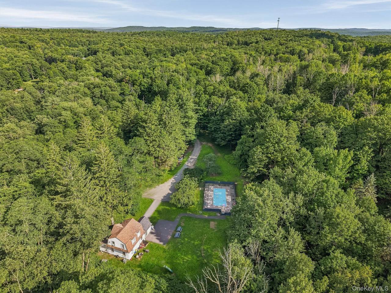 412 Old Monticello Road - Photo 1
