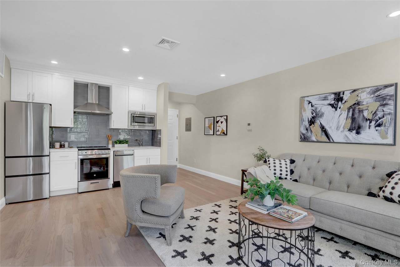 610 Jericho Turnpike - Photo 1