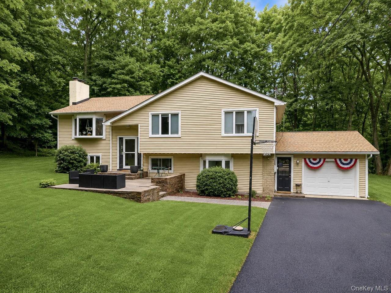 386 Nashopa Road - Photo 1