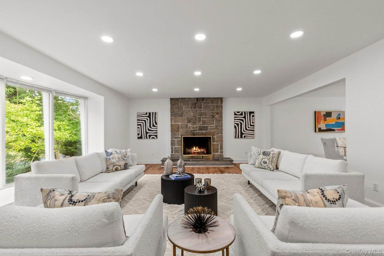 1341 Pelhamdale Avenue - Photo 1