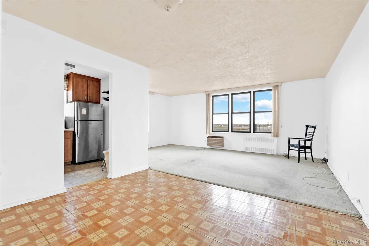 108-05 Astoria Boulevard - Photo 1