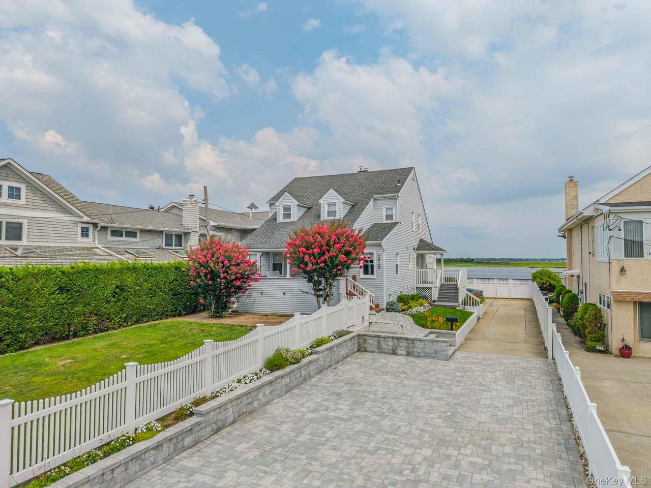 1215 Park Avenue - Photo 1