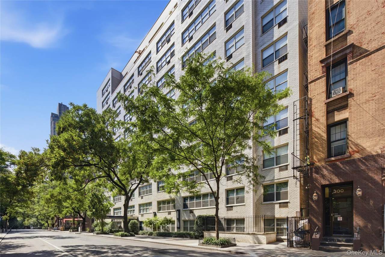 310 70th Street - Photo 1