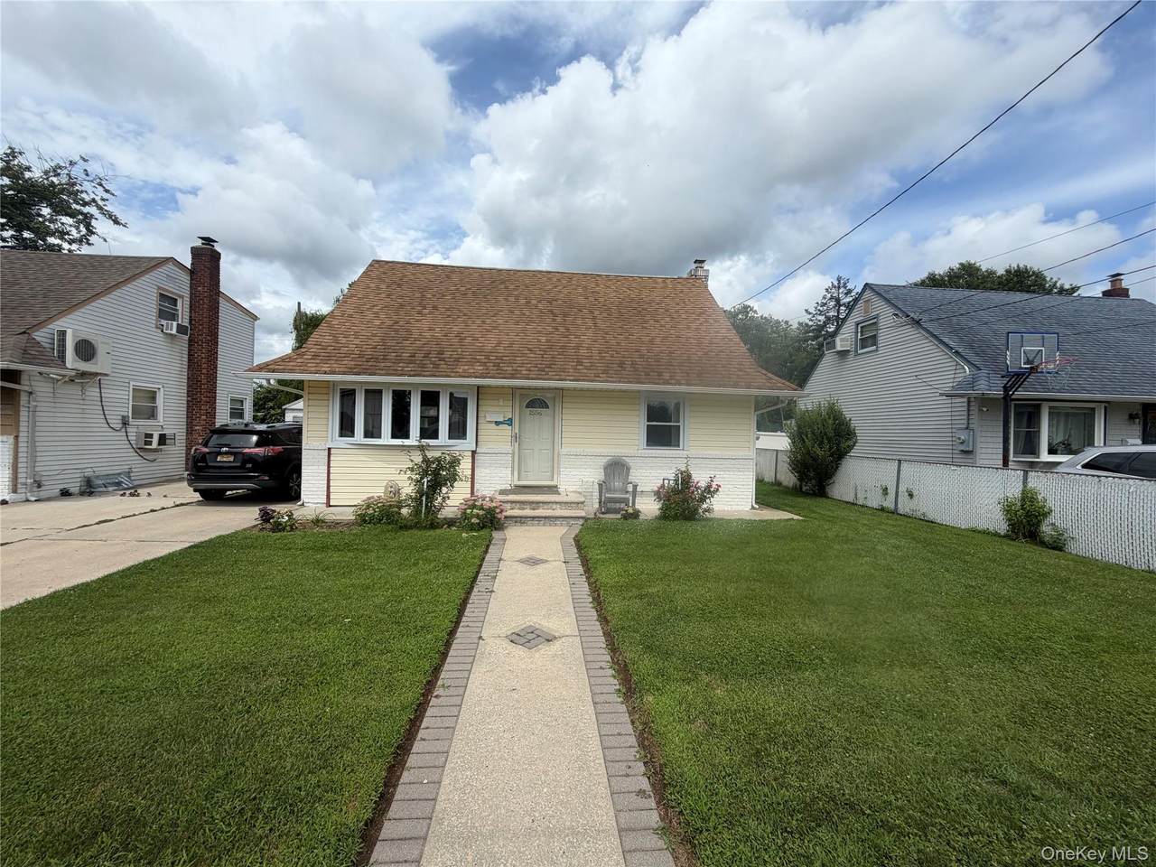 1556 Adams Street - Photo 1