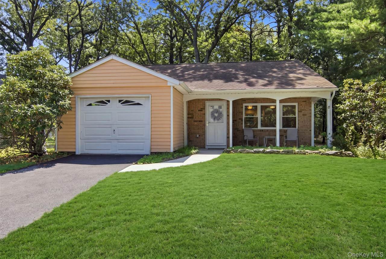 254 Edinburgh Drive - Photo 1
