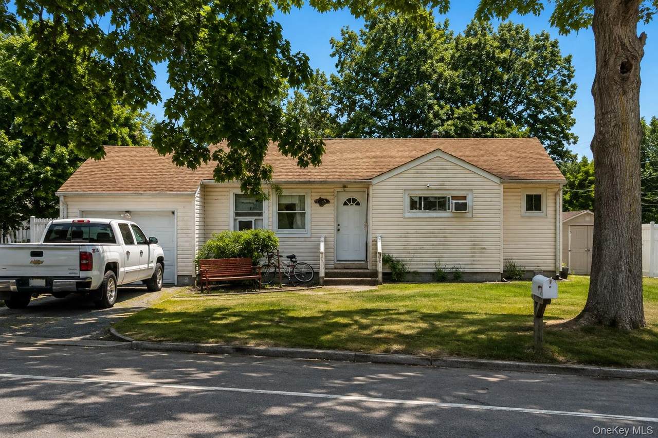 643 Jayne Boulevard - Photo 1