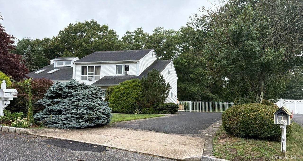 26 Bailey Lane - Photo 1