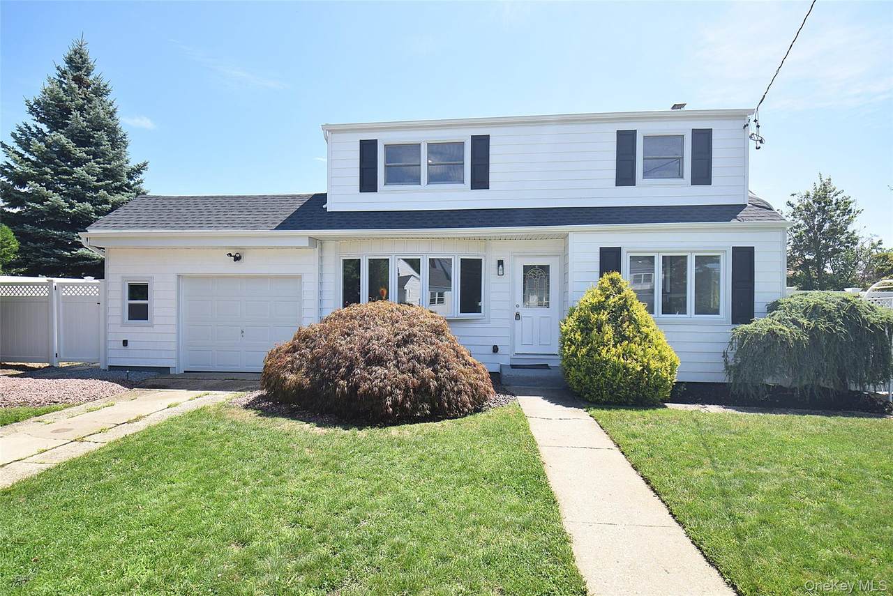 112 Raynor Street - Photo 1
