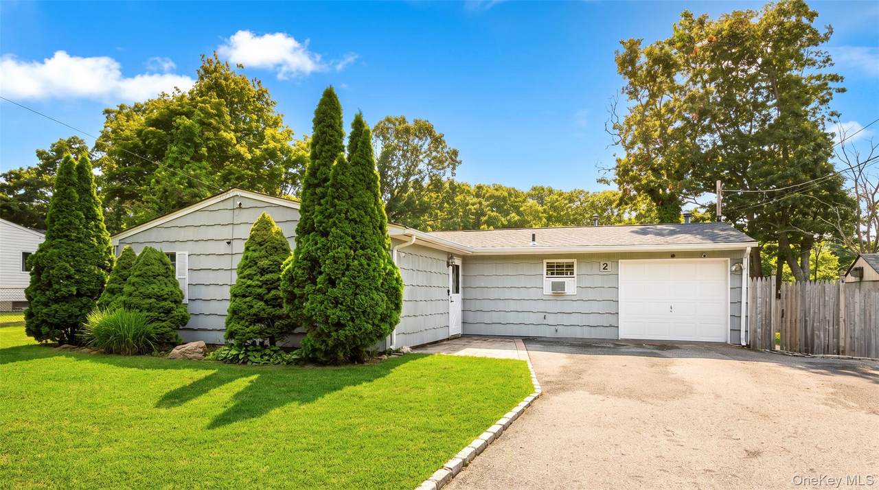 2 Pinetop Drive - Photo 1
