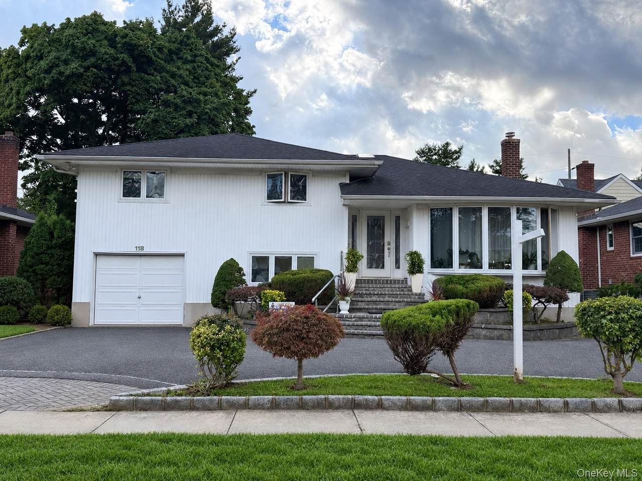 118 Leahy Street - Photo 1