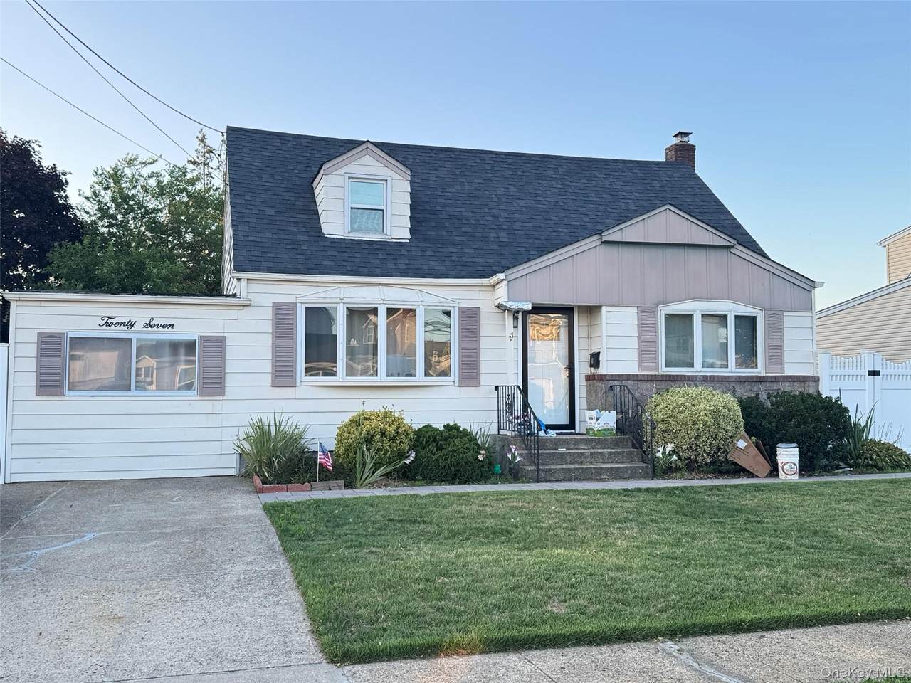 27 Edward Street - Photo 1