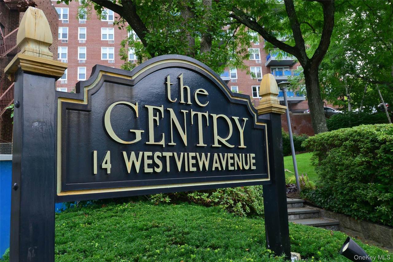 14 Westview Avenue - Photo 1