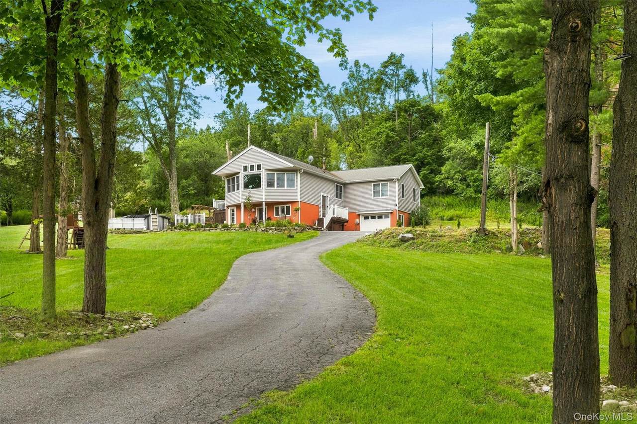 412 Laroe Road - Photo 1