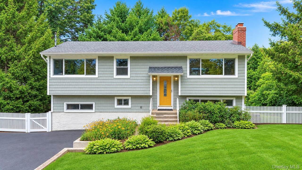 34 Forest Avenue - Photo 1