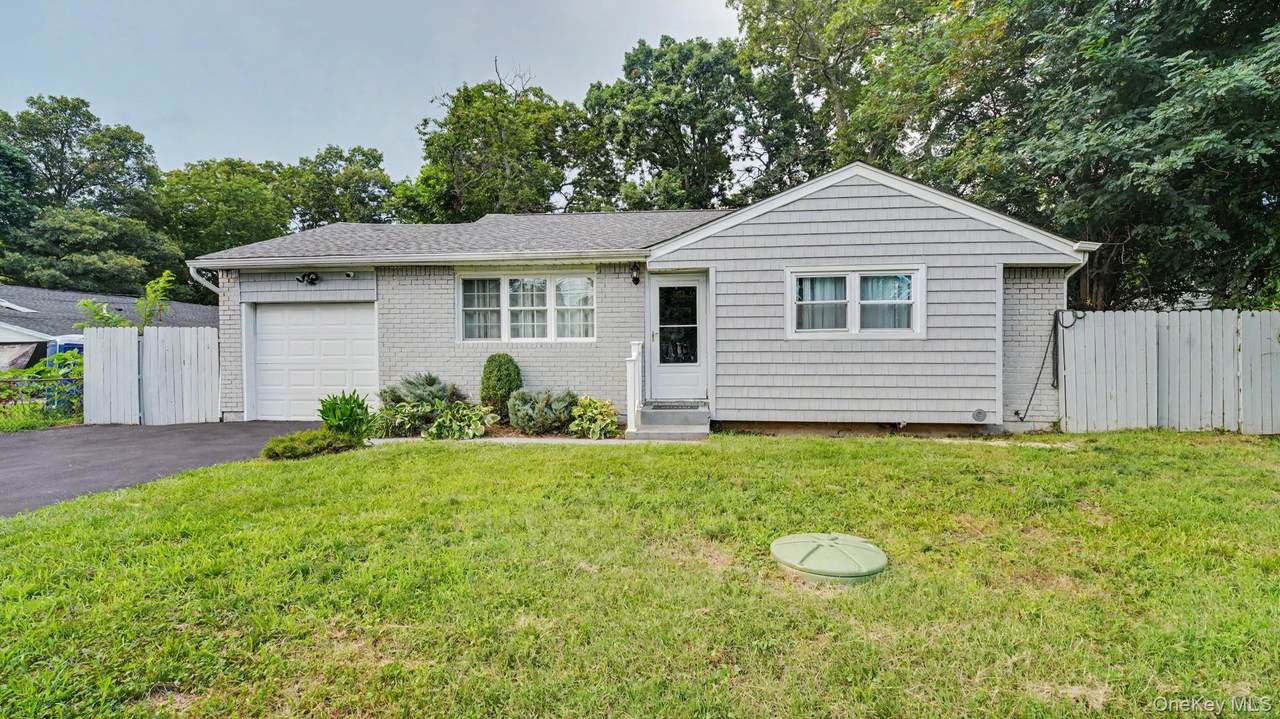 32 Lake Place - Photo 1
